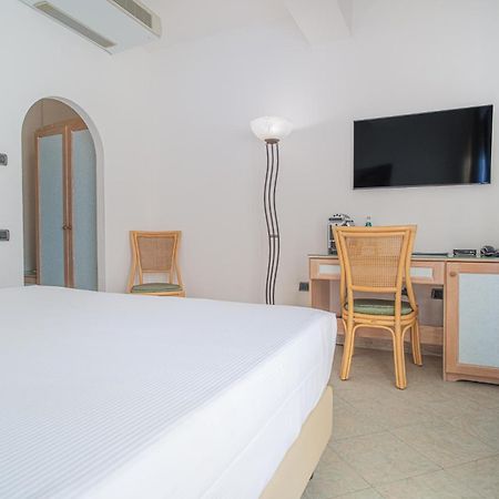 Felix Hotels - Hotel La Baja Santa Caterina Di Pittinuri  Eksteriør bilde